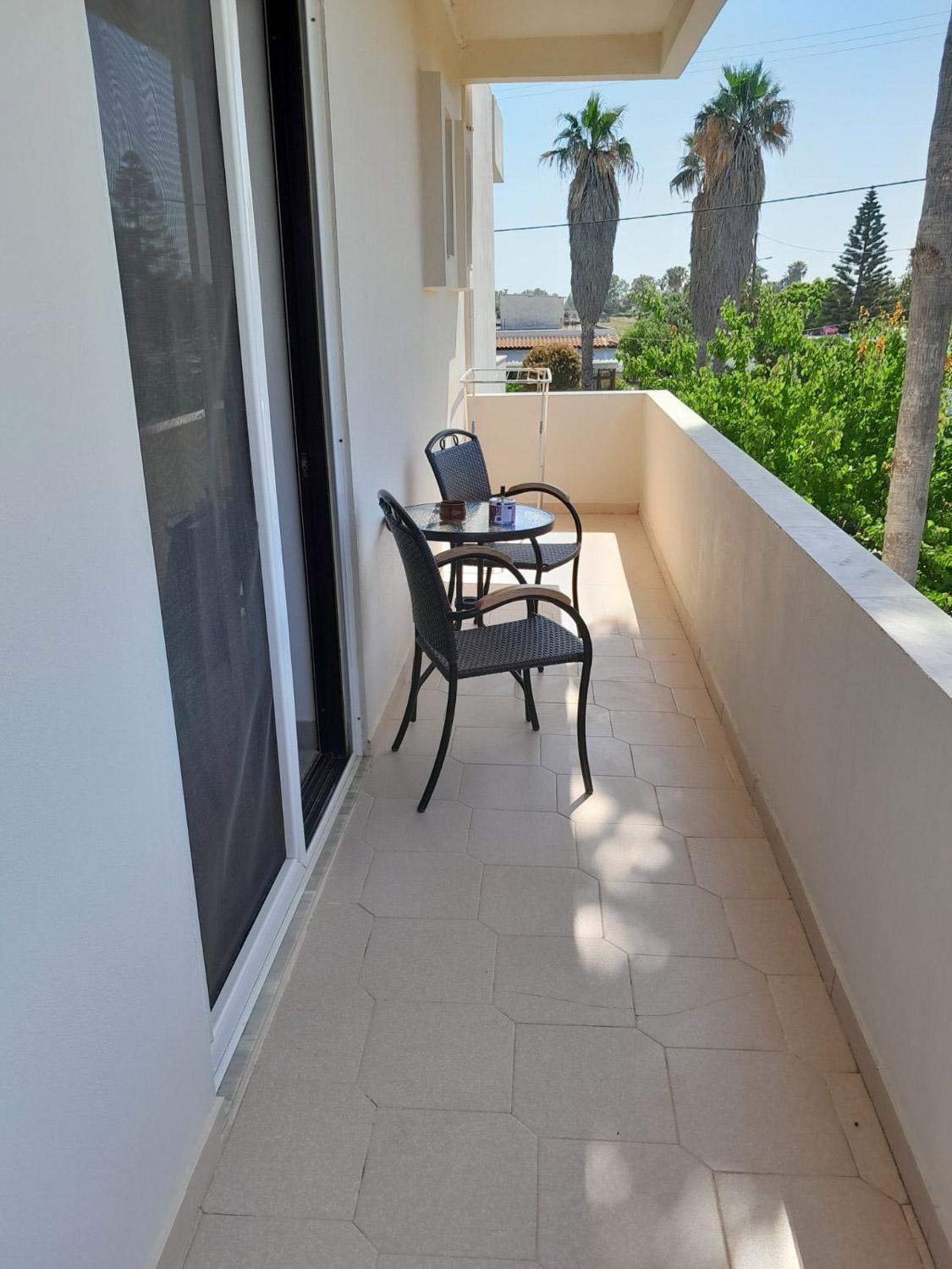 Malamo Studios, Apartment